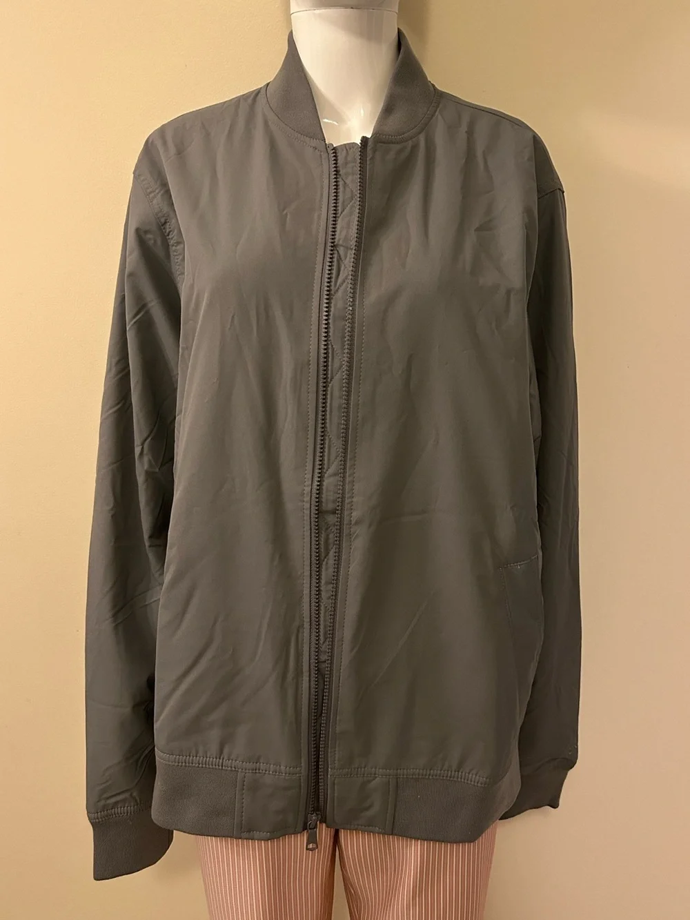 🩶🧥 BANANA REPUBLIC MEN’S FULL ZIP JACKET grey 🧥🩶NWT size Large